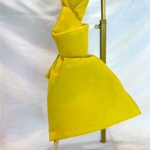 Authentic Bottega Veneta knot Hangbag/Wristlet🎀🎀 SO cute